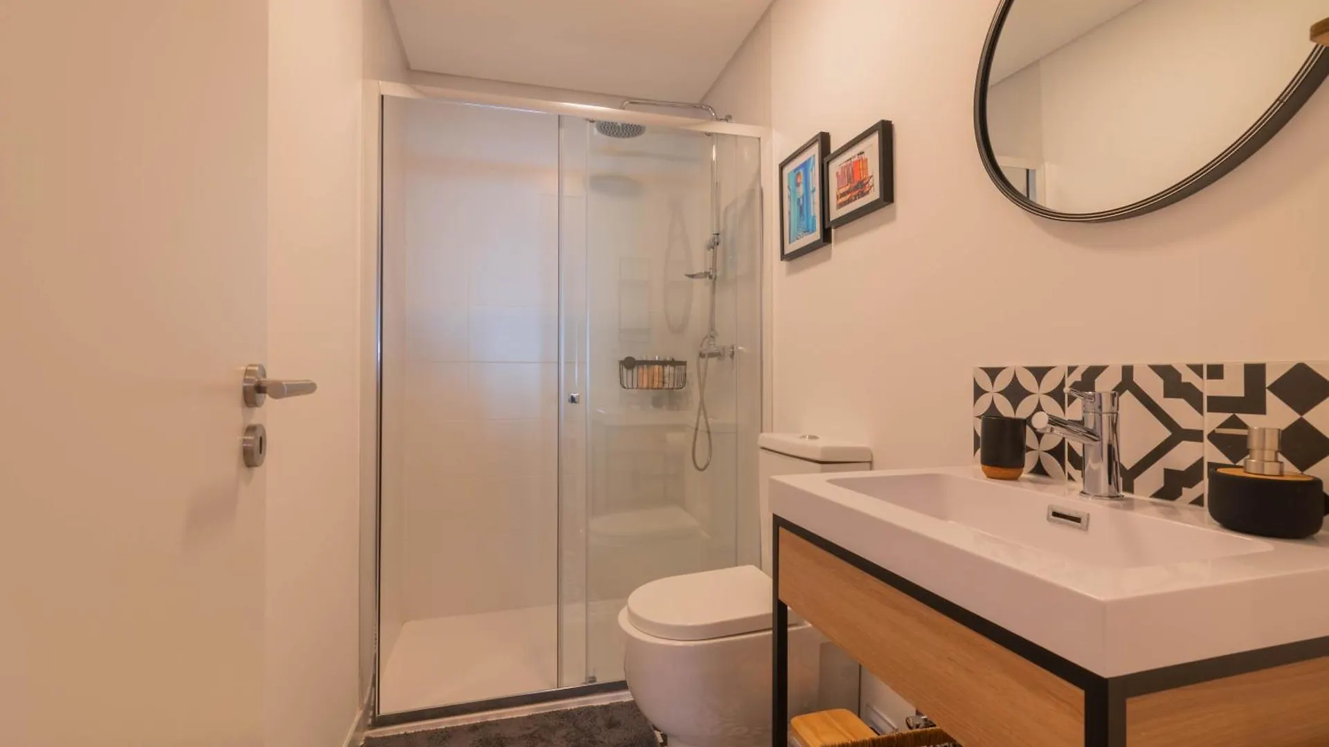 7Min To Uni Se-Velha - Ac - Work Desk - 300Mbs Wifi - Suite 3 كويمبرا