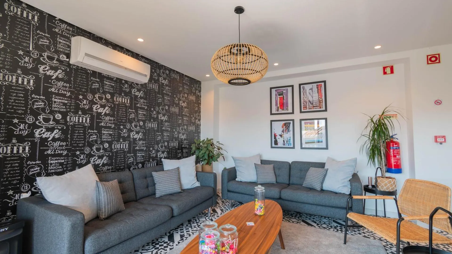 7Min To Uni Se-Velha - Ac - Work Desk - 300Mbs Wifi - Suite 3 كويمبرا