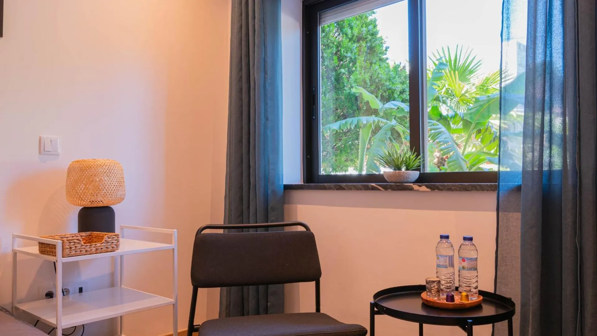 بيت ضيافة 7Min To Uni Se-Velha - Ac - Work Desk - 300Mbs Wifi - Suite 3 كويمبرا البرتغال