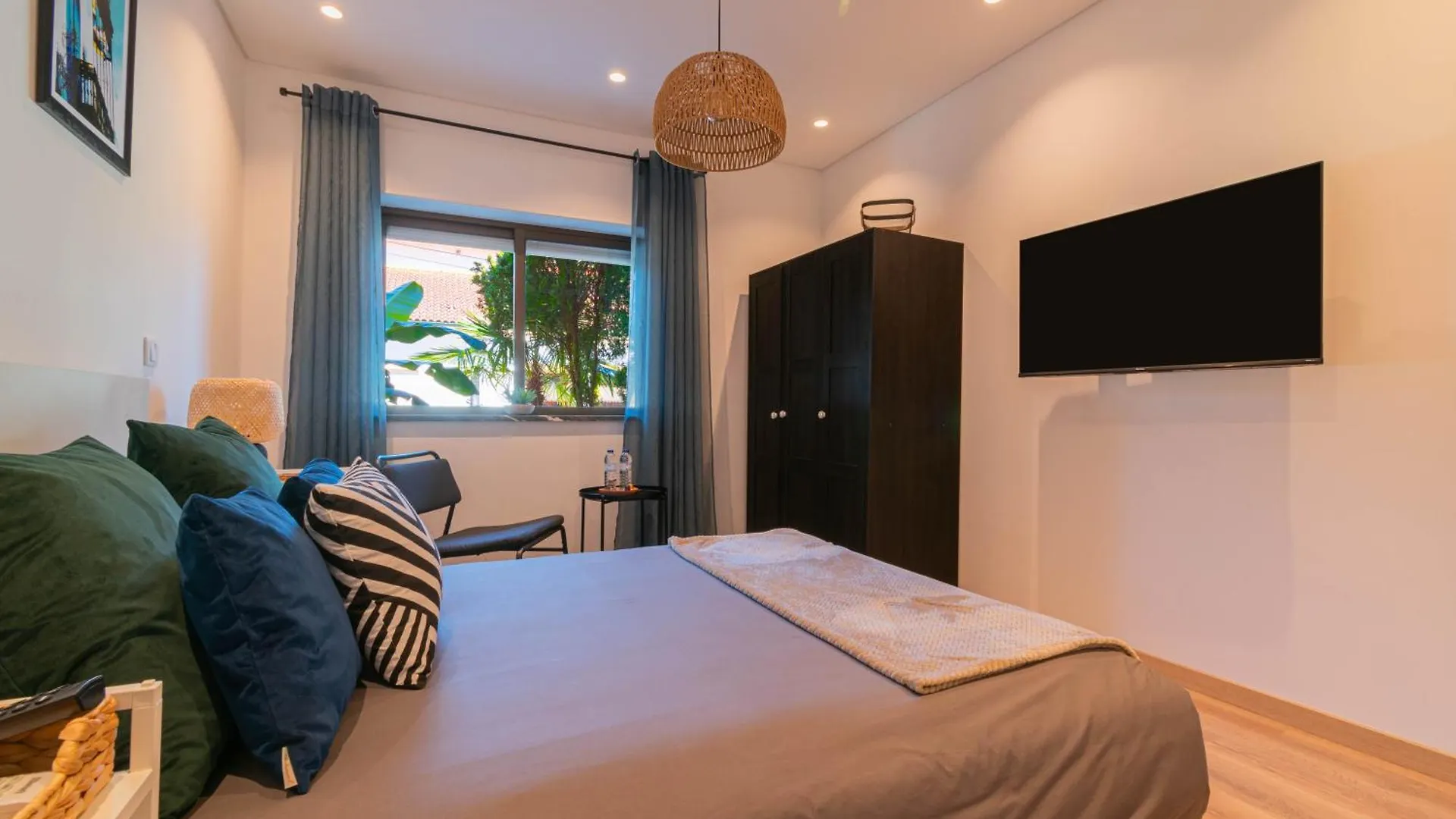 7Min To Uni Se-Velha - Ac - Work Desk - 300Mbs Wifi - Suite 3 كويمبرا 0*,  البرتغال